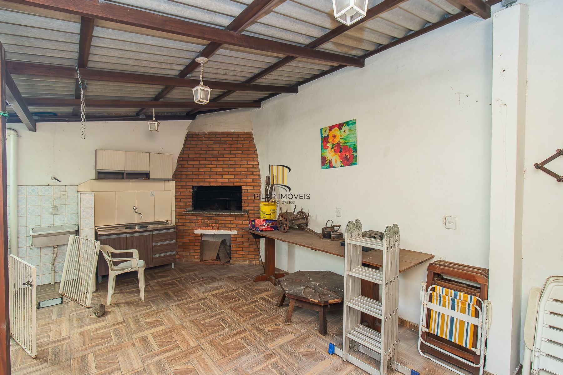 Casa 4 dormitórios - 1 vaga -  330m² Menino Deus