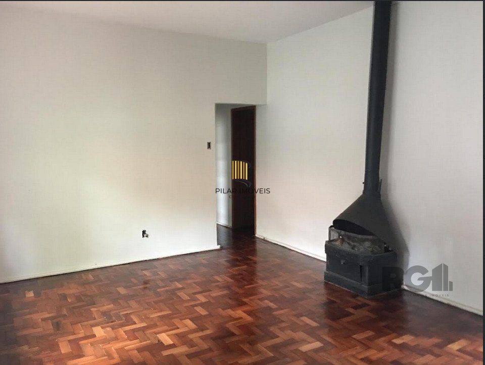 Casa - 3 dorms. 3 vagas - 150 m² - Santa Tereza