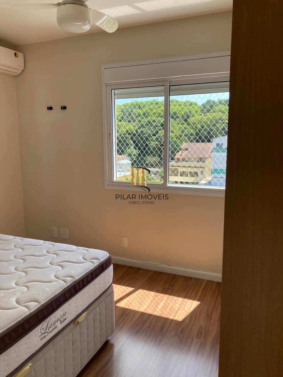 Apartamento 2 dormitórios com suíte e vaga coberta escriturada