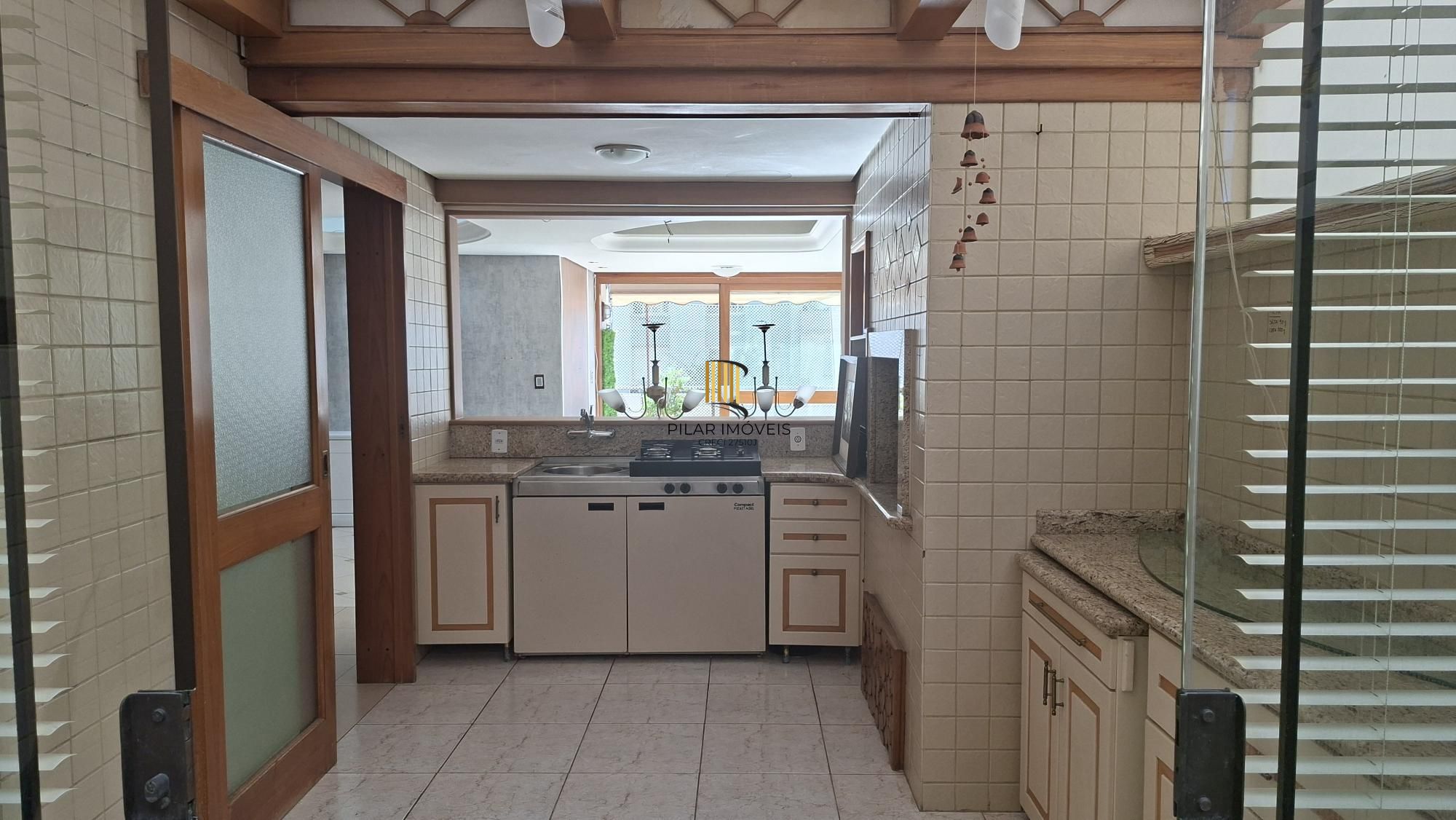 Apartamento 108,72 m² privativos,2 dormitórios, 1 suite, sacada,  garden e churrasqueira, 1 vaga coberta.