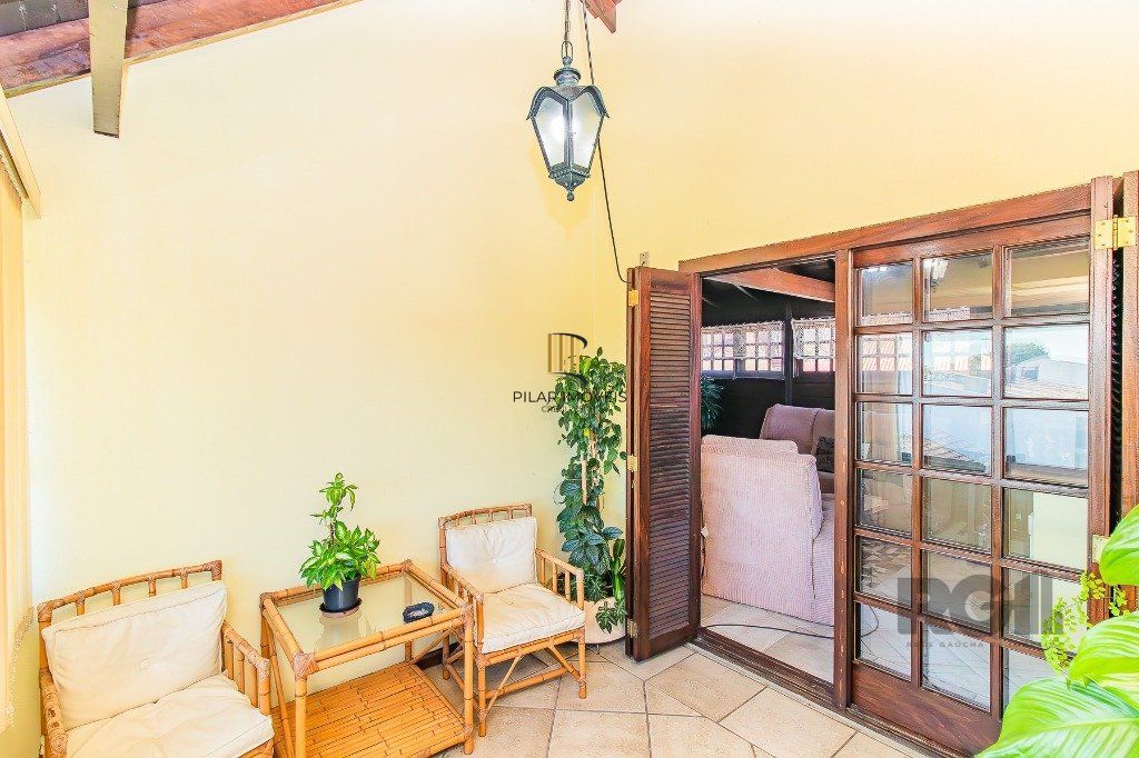 Venha morar num lugar tranquilo da zona sul, casa de 334m²