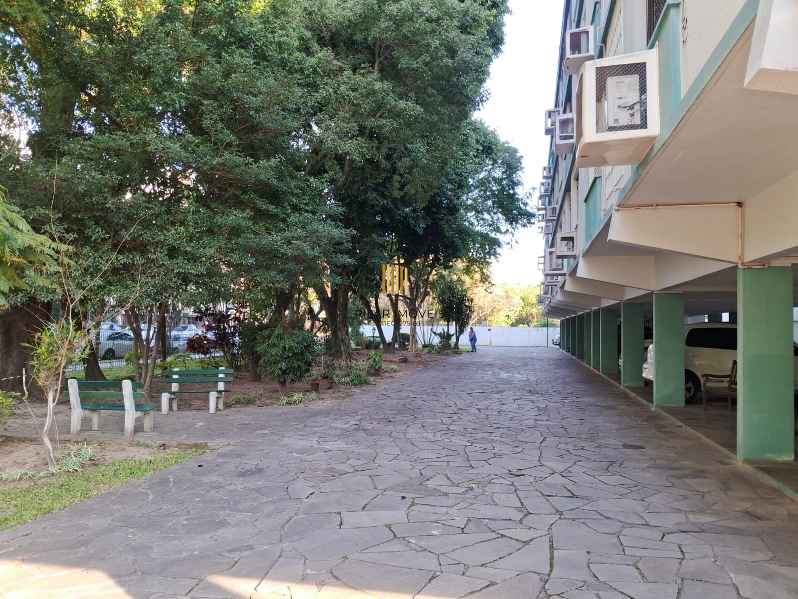 Apartamento de 58 m² com 2 quartos localizado no Bairro Menino Deus.