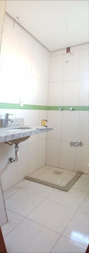 sobrado - 3 dorms. - 2 vagas - 234,35 m² - Mário Quintana