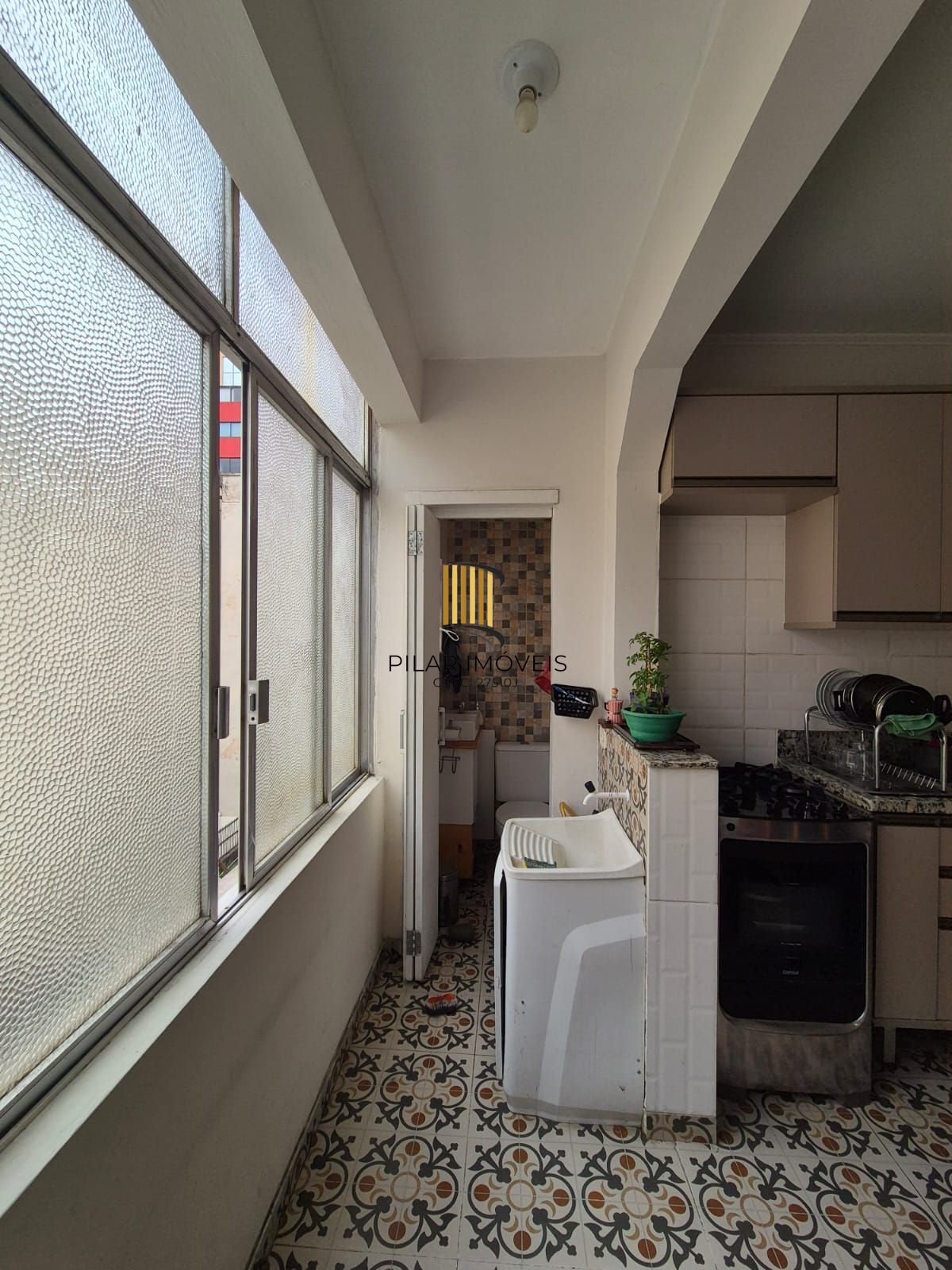 Apto com 2 dormit. na Cidade Baixa