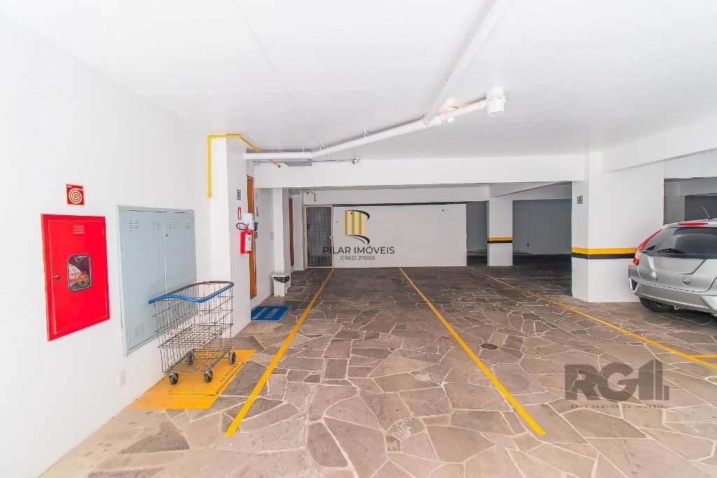 Apartamento 2 dormitórios, com suíte e churrasqueira