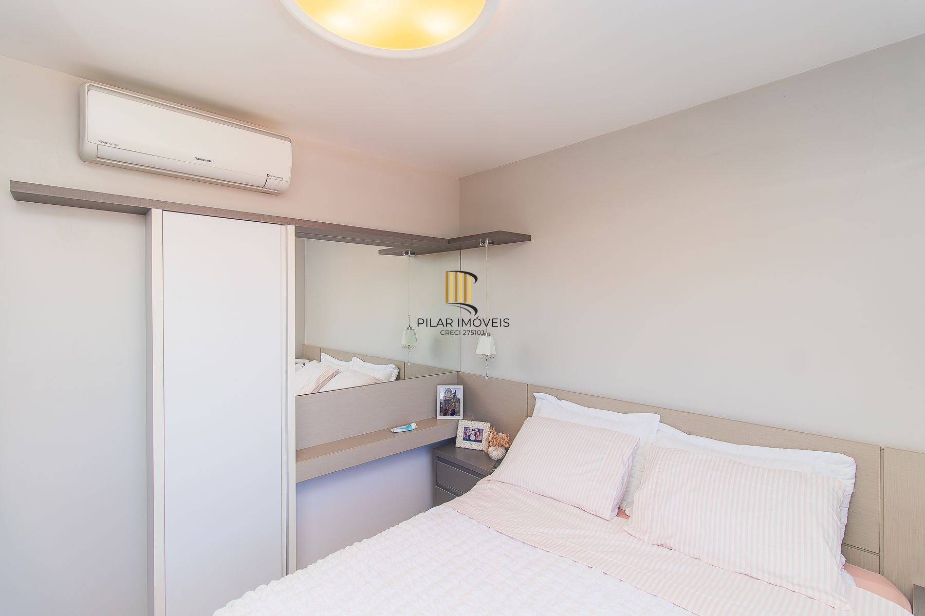 Apartamento 2 dorms, 1  suite e 1 vaga.