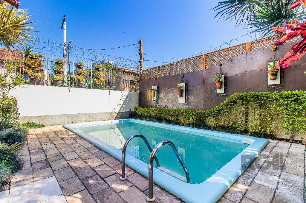 Venha morar num lugar tranquilo da zona sul, casa de 334m²