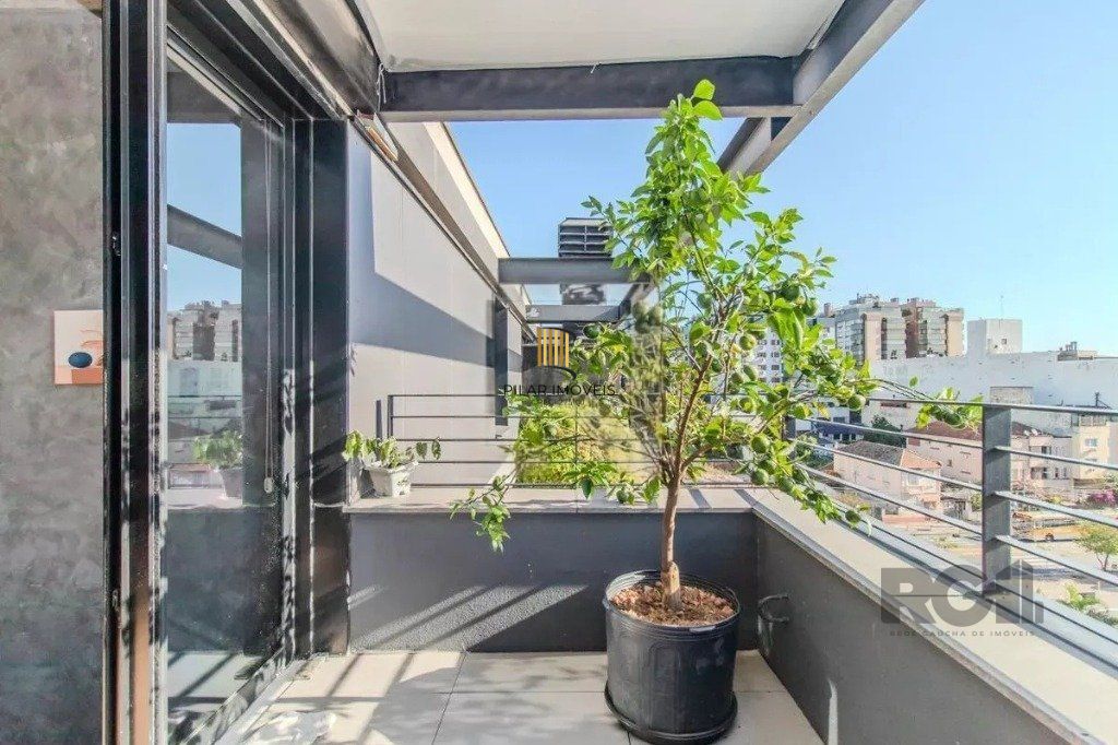 COBERTURA DUPLEX COM 1 DORMITÓRIO E VAGA DE GARAGEM