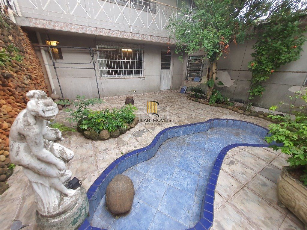 Casa para Venda - 300m², 3 dormitórios, sendo 3 suites, 5 vagas - Santana