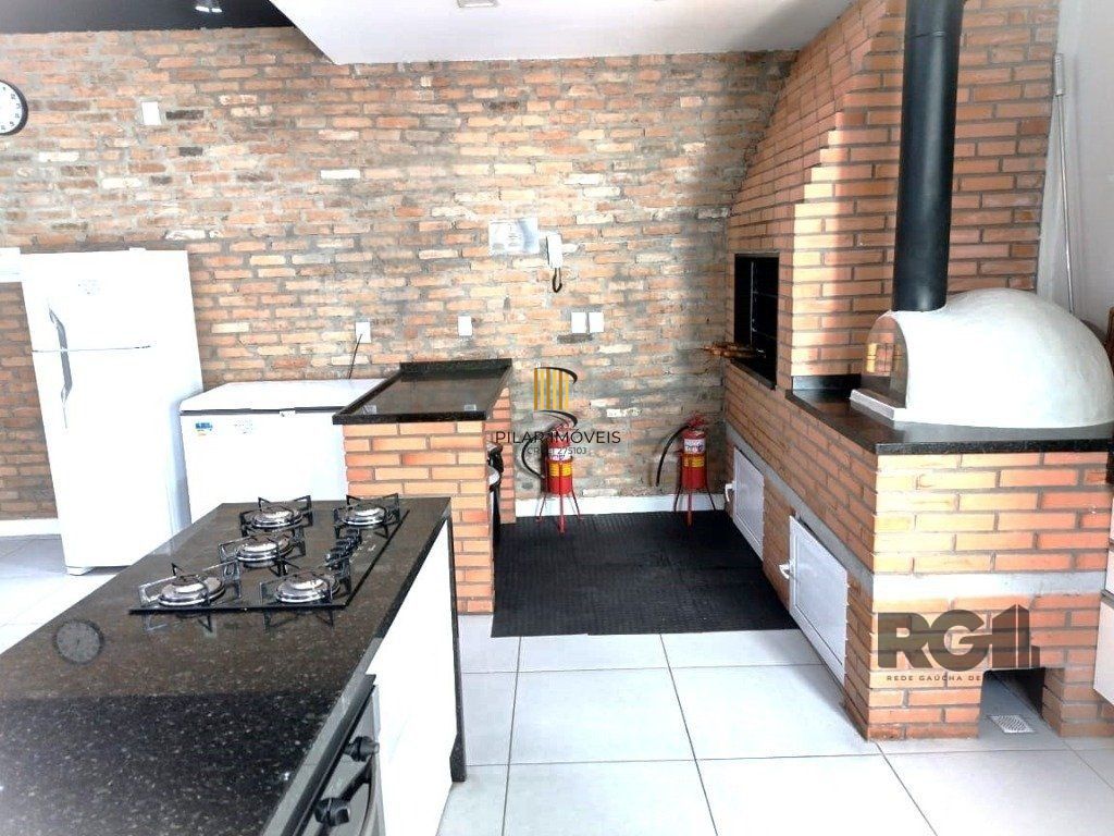 Apto 2 dorm, reformado, no  Menino Deus