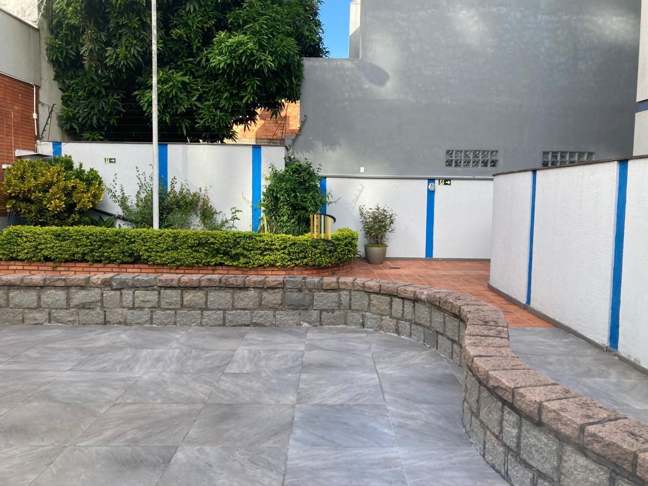 Apartamento 3 dormitórios no bairro Menino Deus