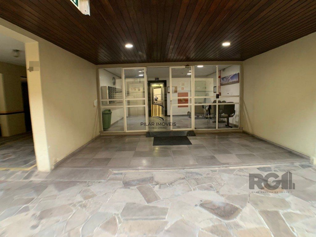 SALA - 32,00 m² -MENINO DEUS