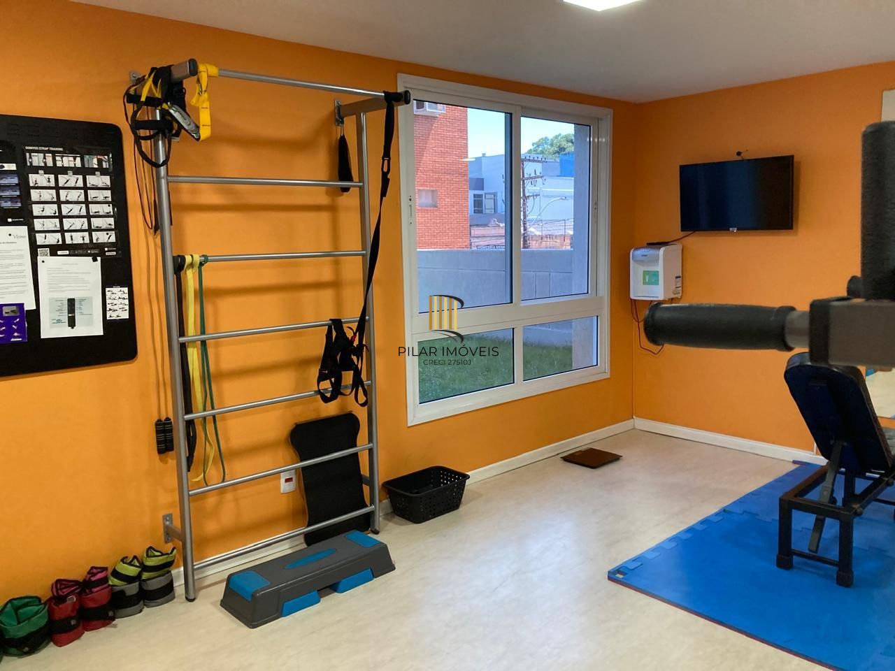 Apartamento 2 dormitórios com suíte e vaga coberta escriturada