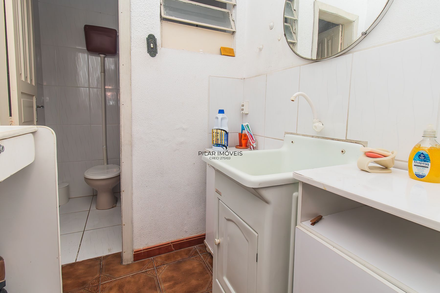 Casa 3 dormitórios, 5 vagas.