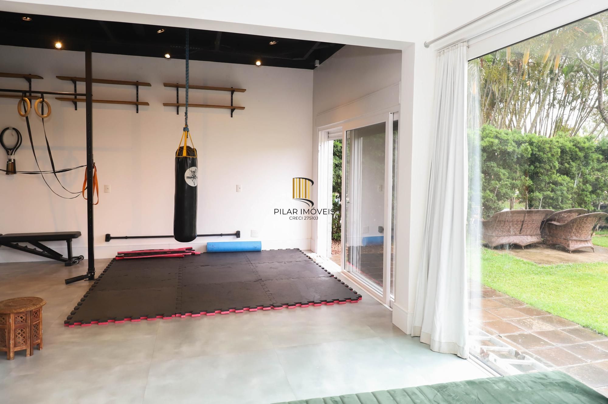 Terraville com 5 suítes