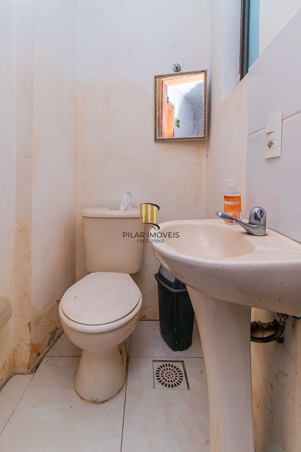 Prédio Comercial 464 m² no Menino Deus