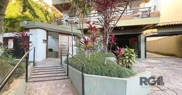 2D em 85m² com lareira e churrasqueira