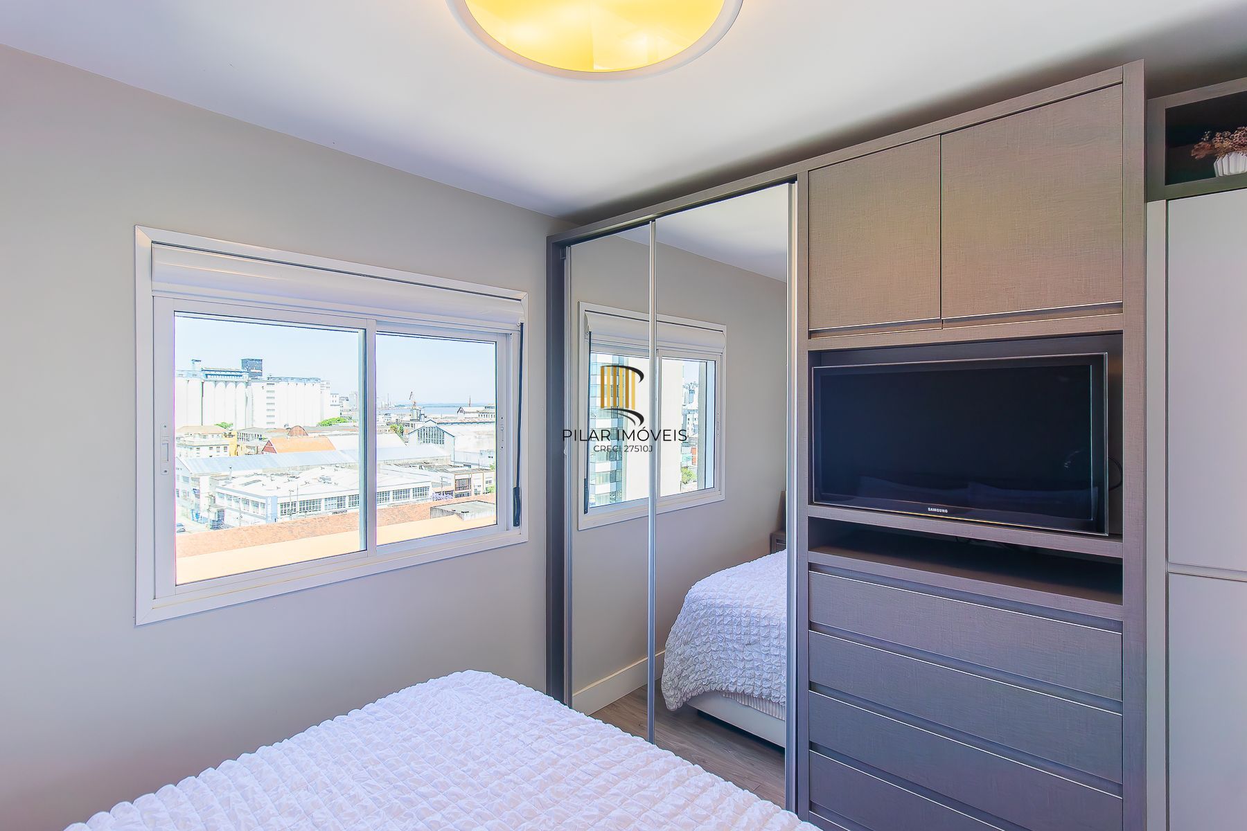 Apartamento 2 dorms, 1  suite e 1 vaga.