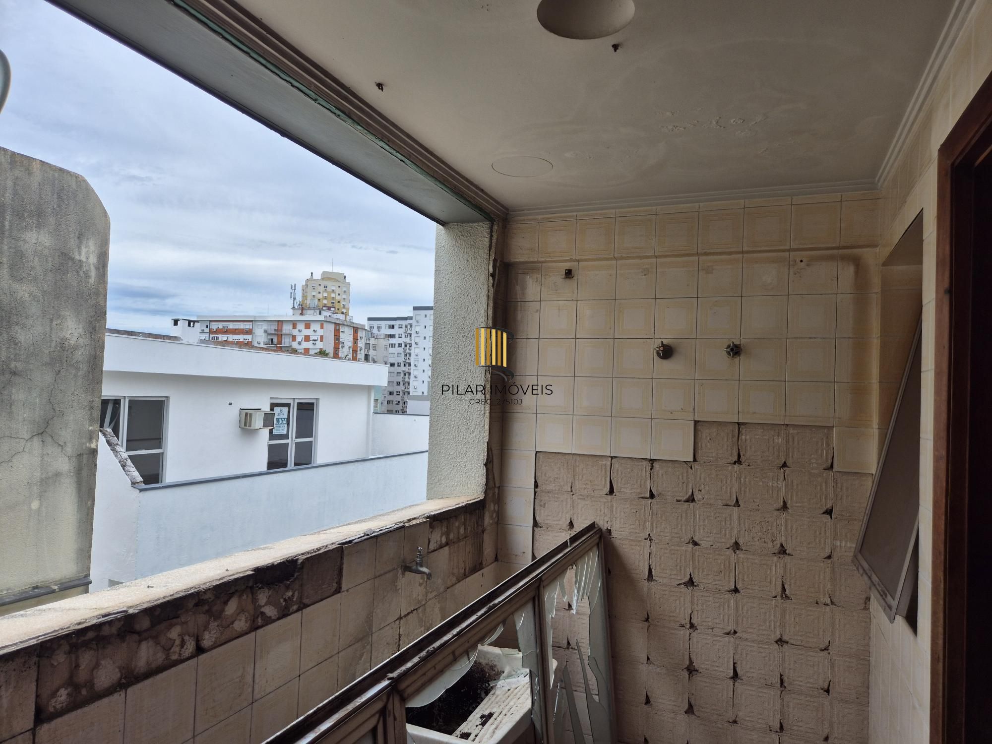 2 Dormitórios com vaga