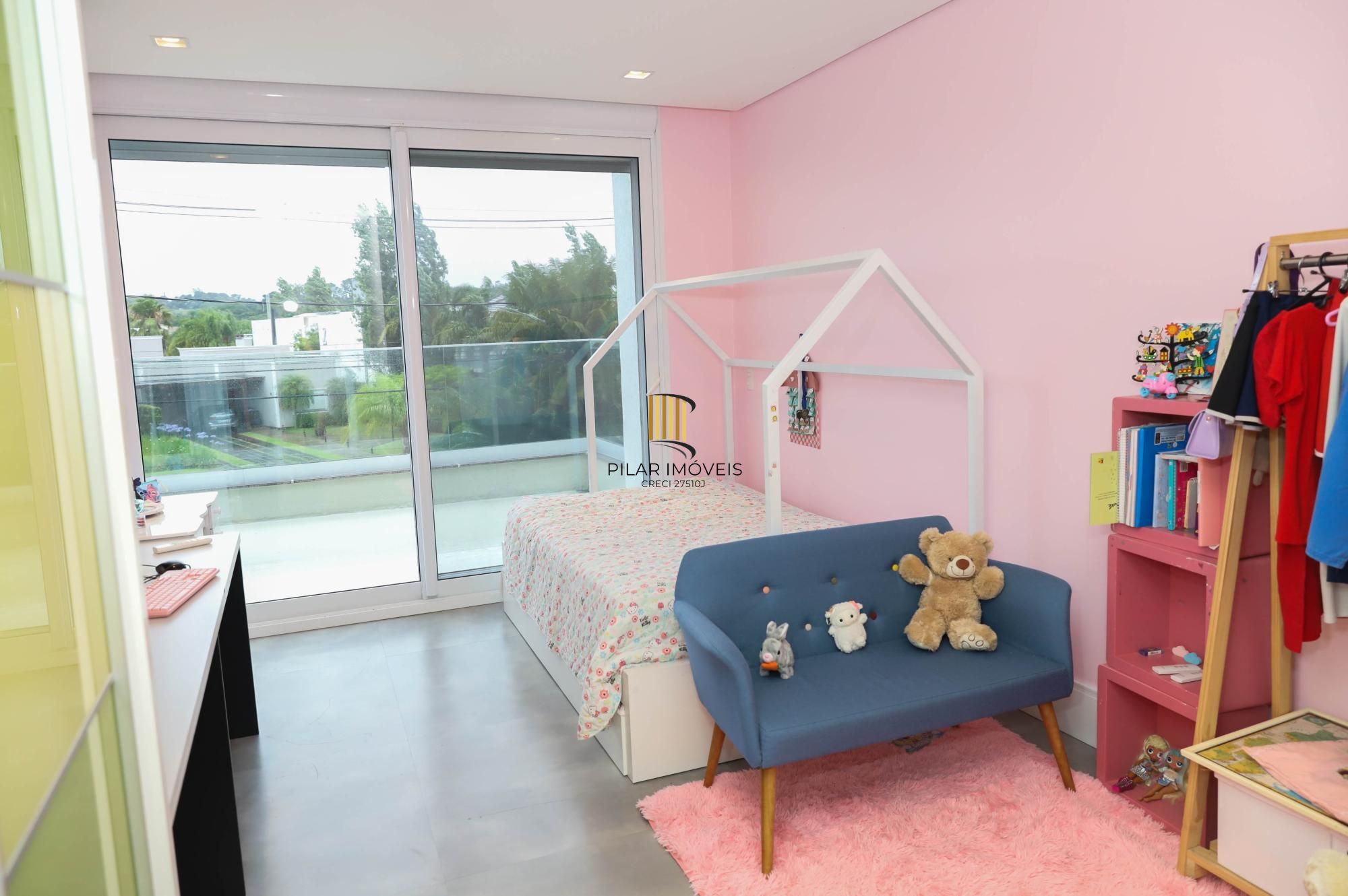 Terraville com 5 suítes