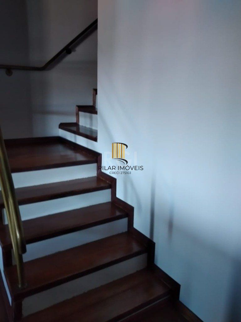 Casa para Venda - 243m², 2 dormitórios, sendo 1 suites, 3 vagas - Glória