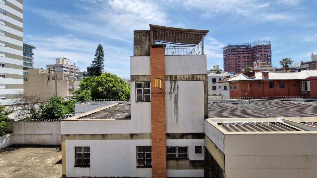 Apartamento na Av. Getulio Vargas com 3 dormitórios sendo uma suíte, 1 garagem