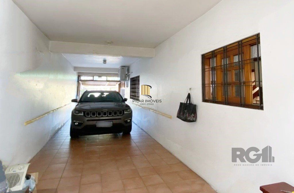 CASA - 4 dorms. -  3 vagas - 254,79 m² - SANTA TEREZA