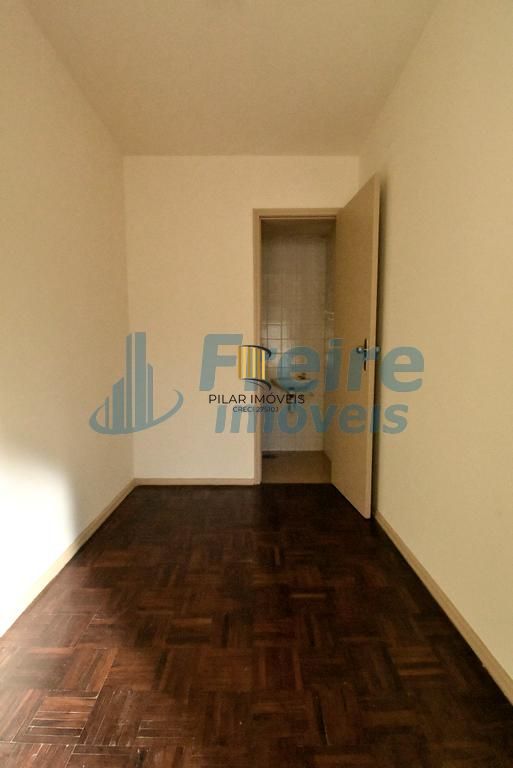 Apartamento no bairro Menino Deus, 2 dorm. e 1 garagem