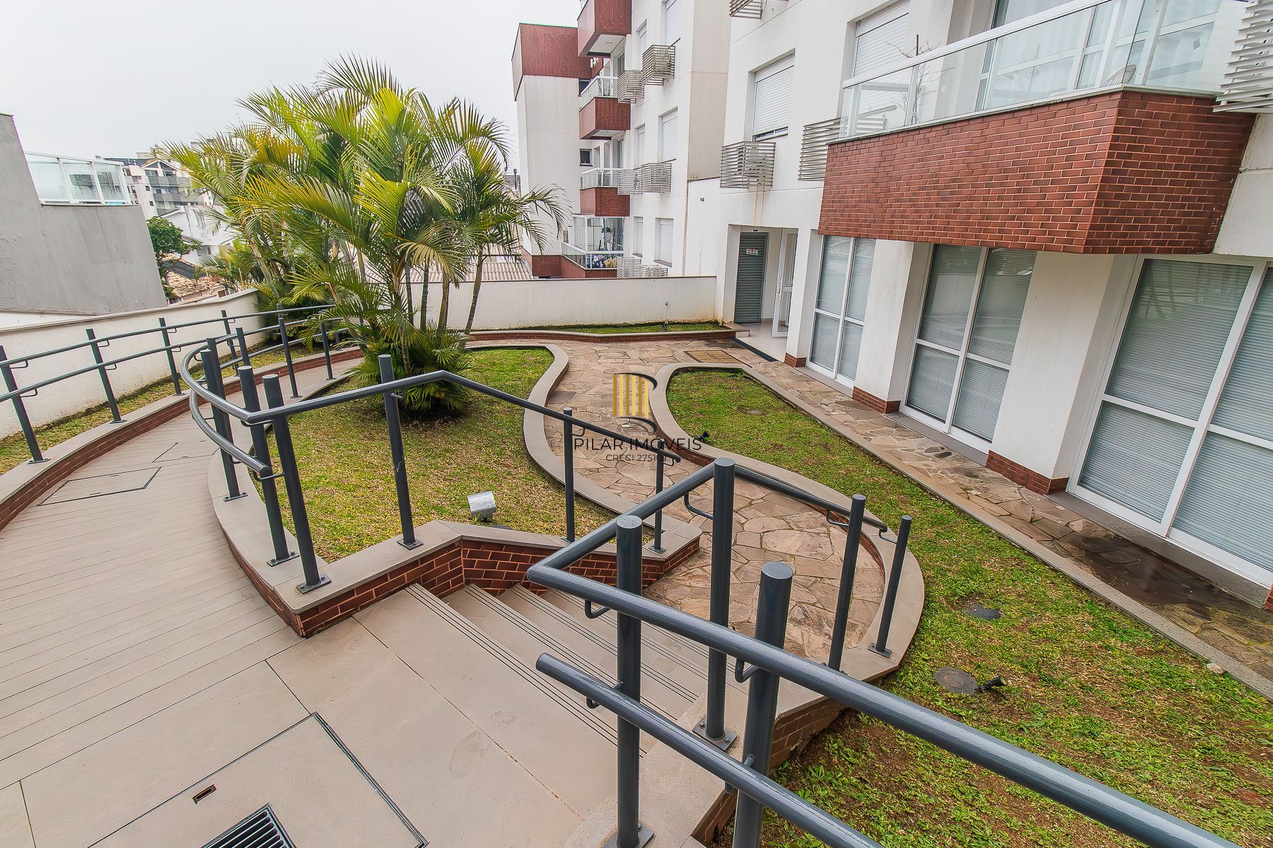 APARTAMENTO COBERTURA - 2 DORMS - 2 VAGAS - 166,21 m² - TRISTEZA