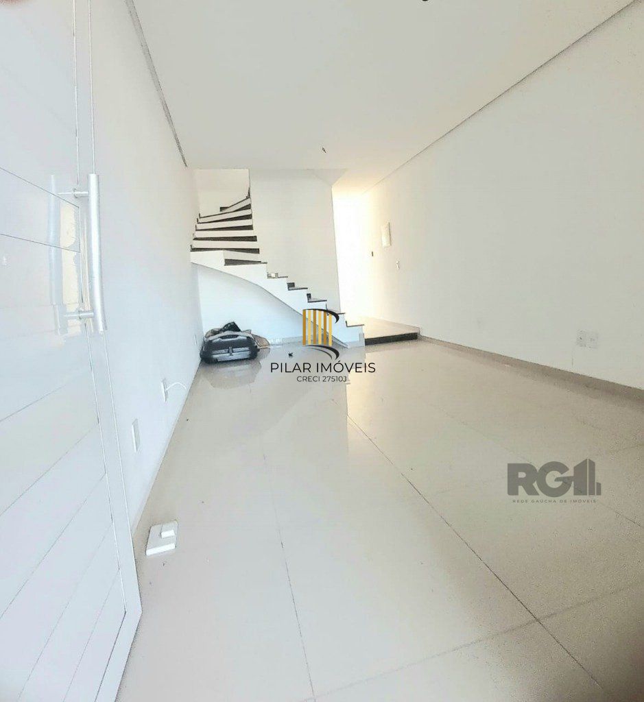 sobrado - 3 dorms. - 2 vagas - 234,35 m² - Mário Quintana