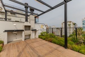 Apartamento 2 dormitórios, 1 suite, 1 vaga.