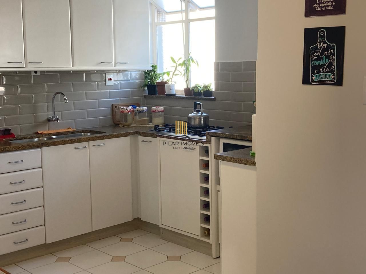 Apartamento 3 dormitórios no bairro Menino Deus