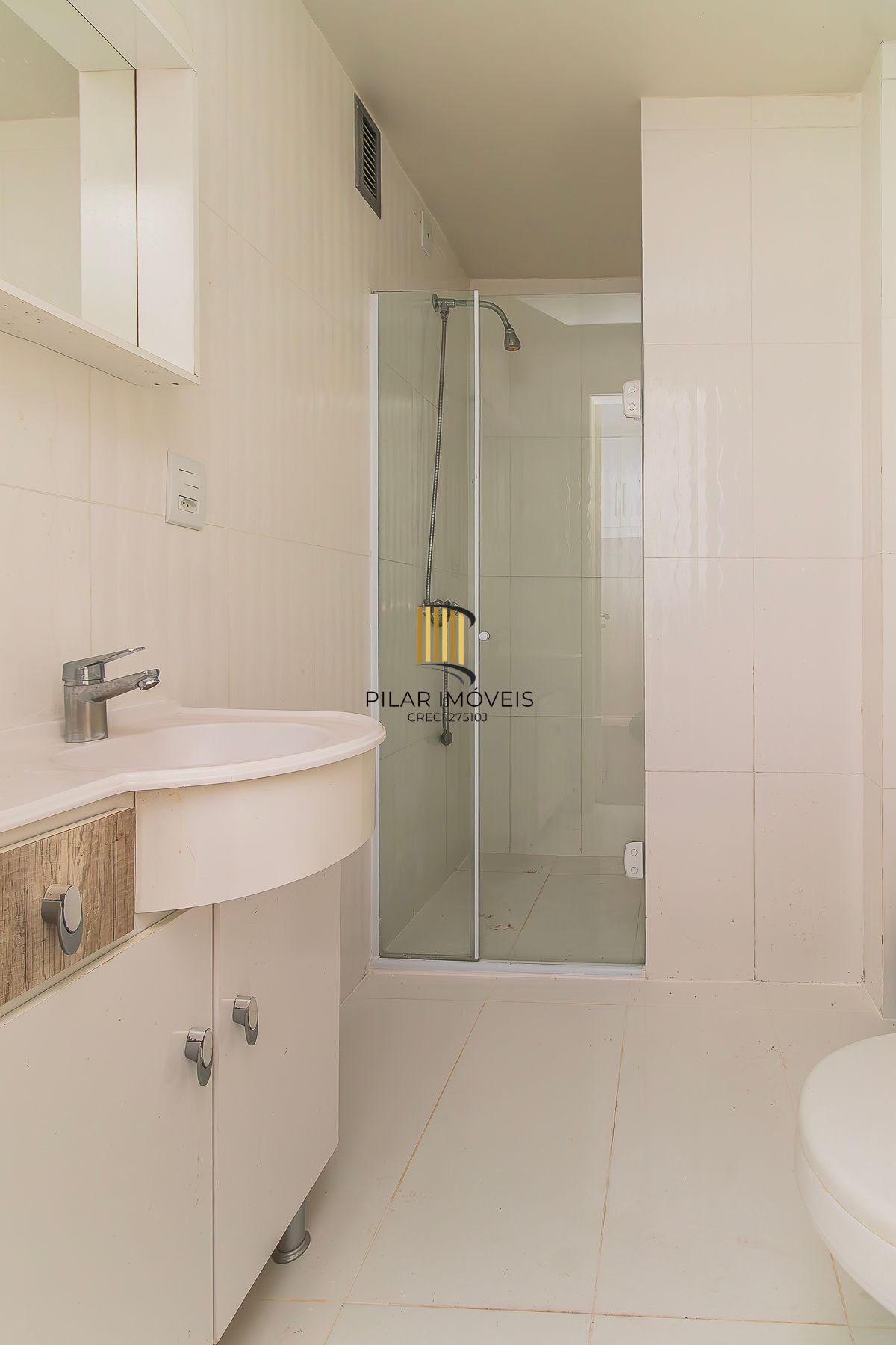 Apartamento para Venda - 92.44m², 3 dormitórios, sendo 1 suites, 1 vaga - Menino Deus