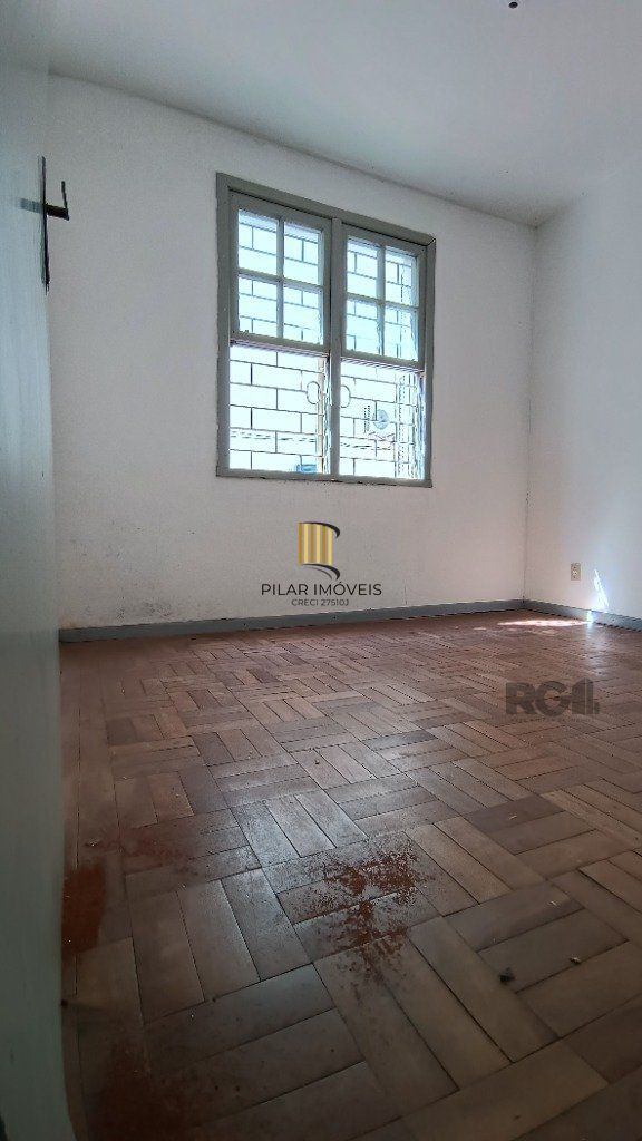 Apartamento de 2 dormitórios, 62m², térreo, frente leste/norte - BAIRRO AUXILIADORA
