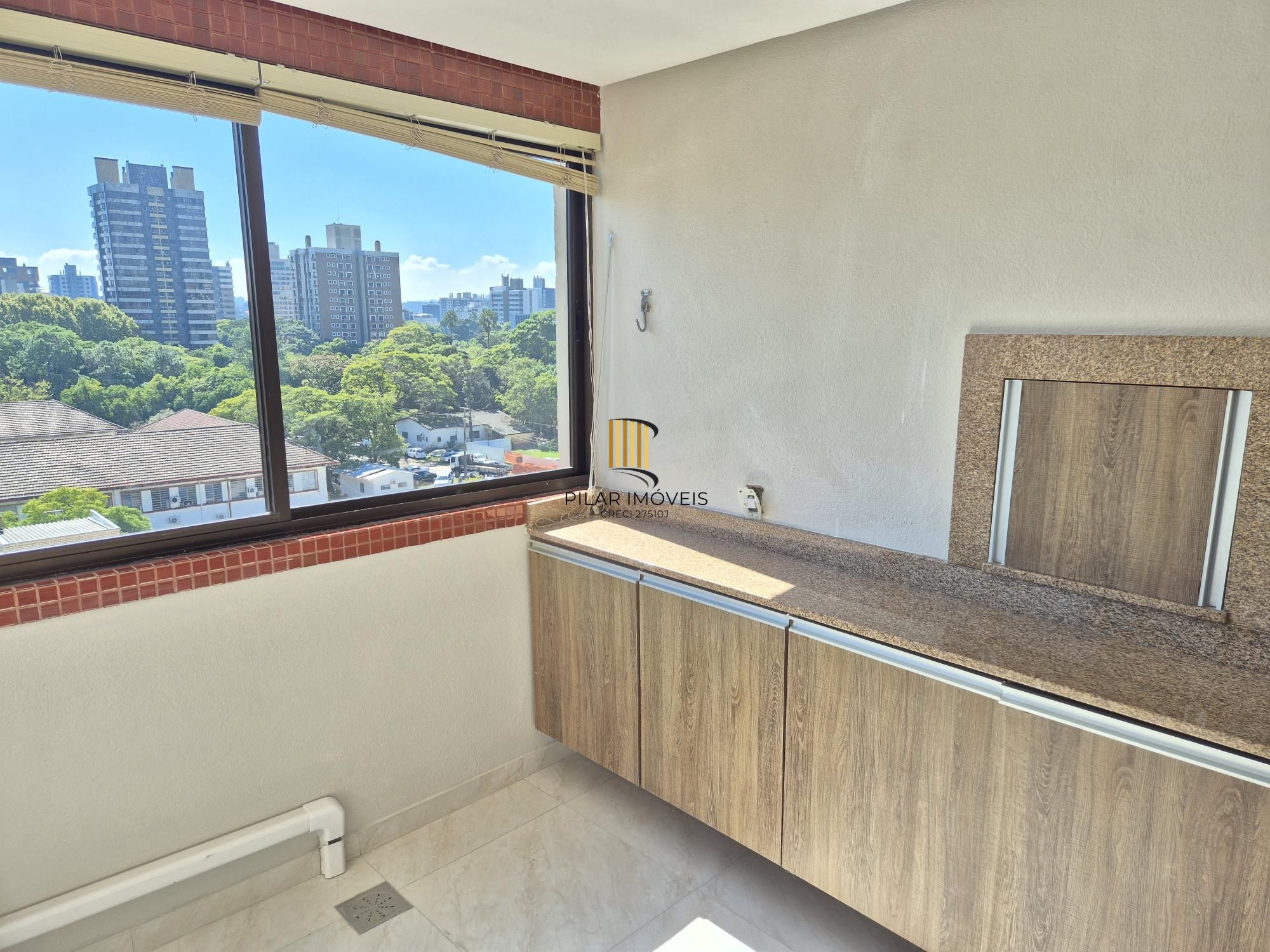 2 dormitórios com churrasqueira e vaga