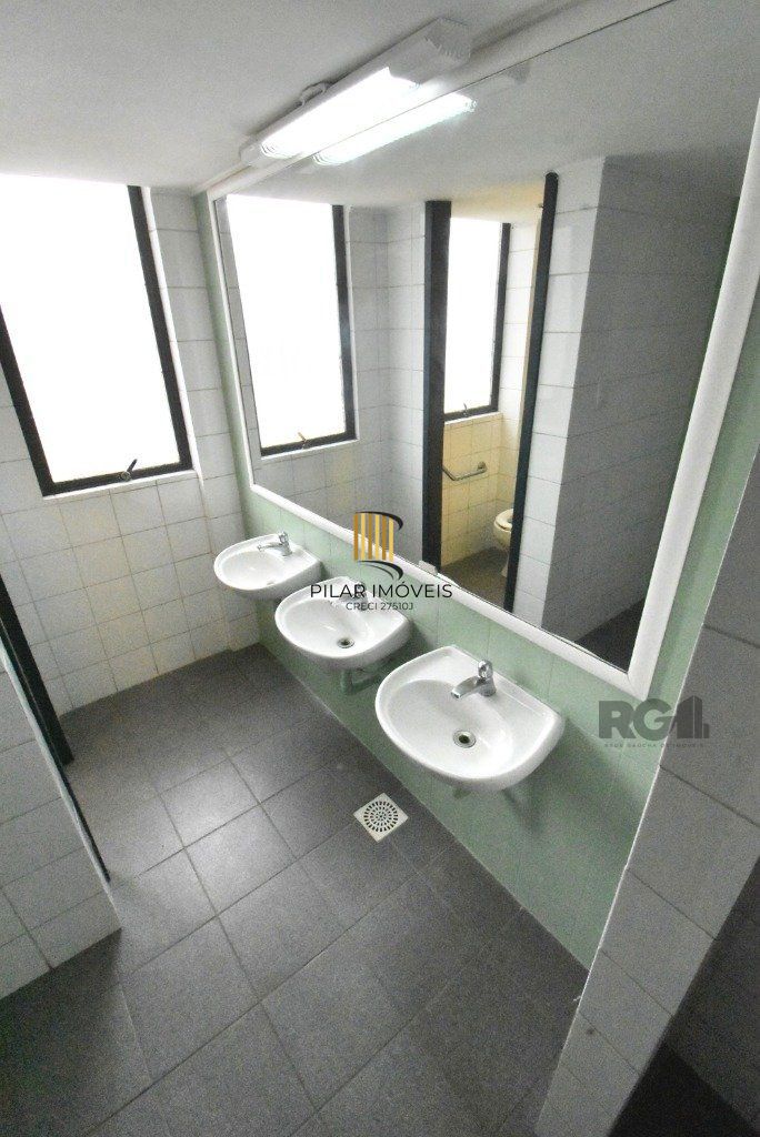Sala comercial na Azenha 489m²