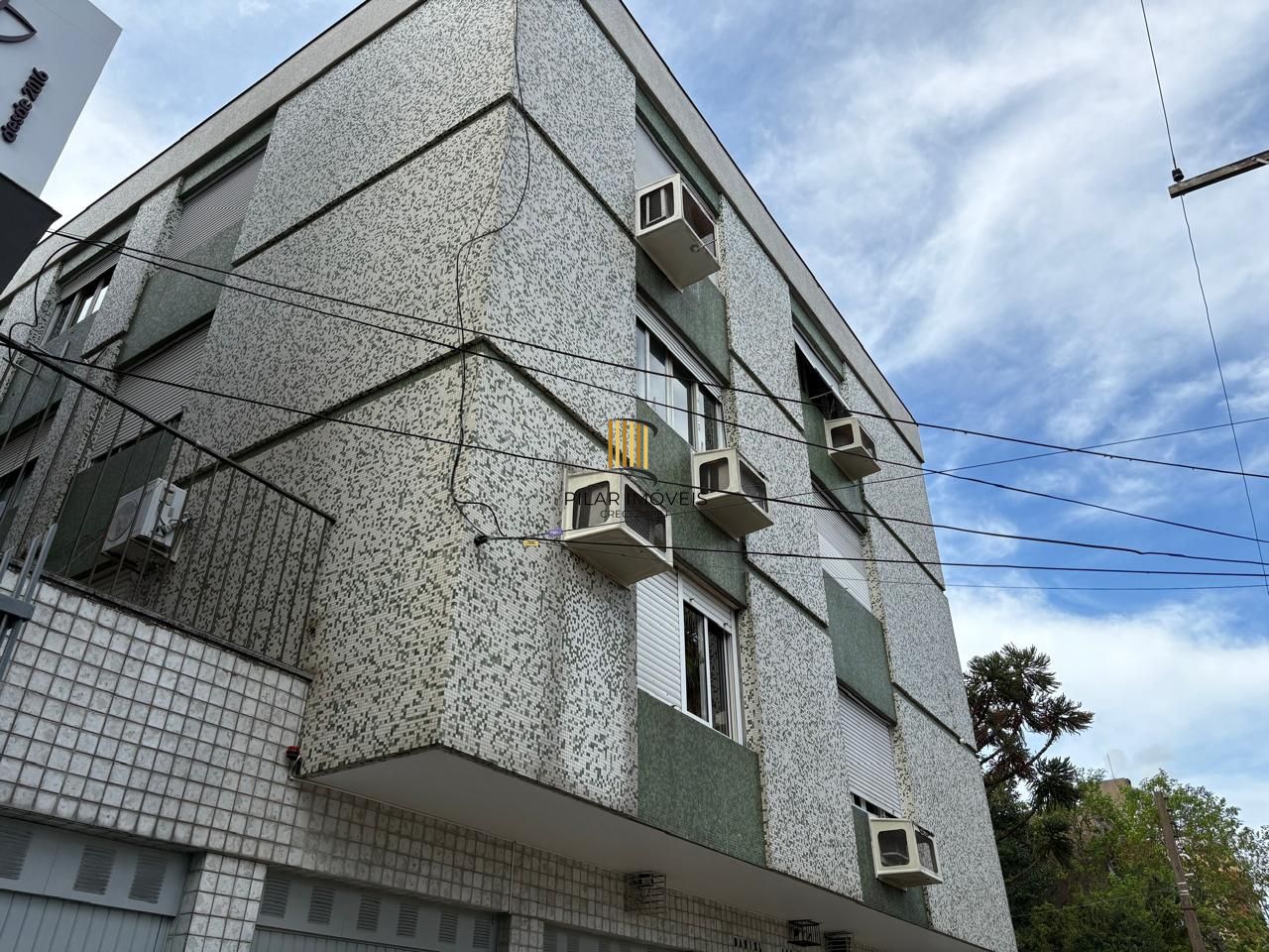 Apartamento amplo no bairro Menino Deus 60,68m², 2 dormitórios