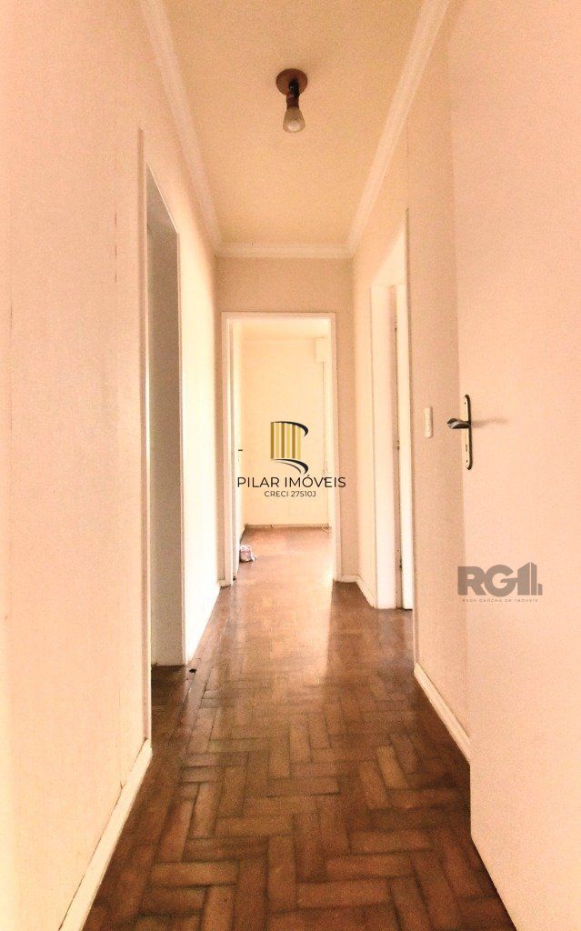 Imóvel 2 dormitórios no Menino Deus com 58,49m²  SEMI-MOBILIADO COM BOX
