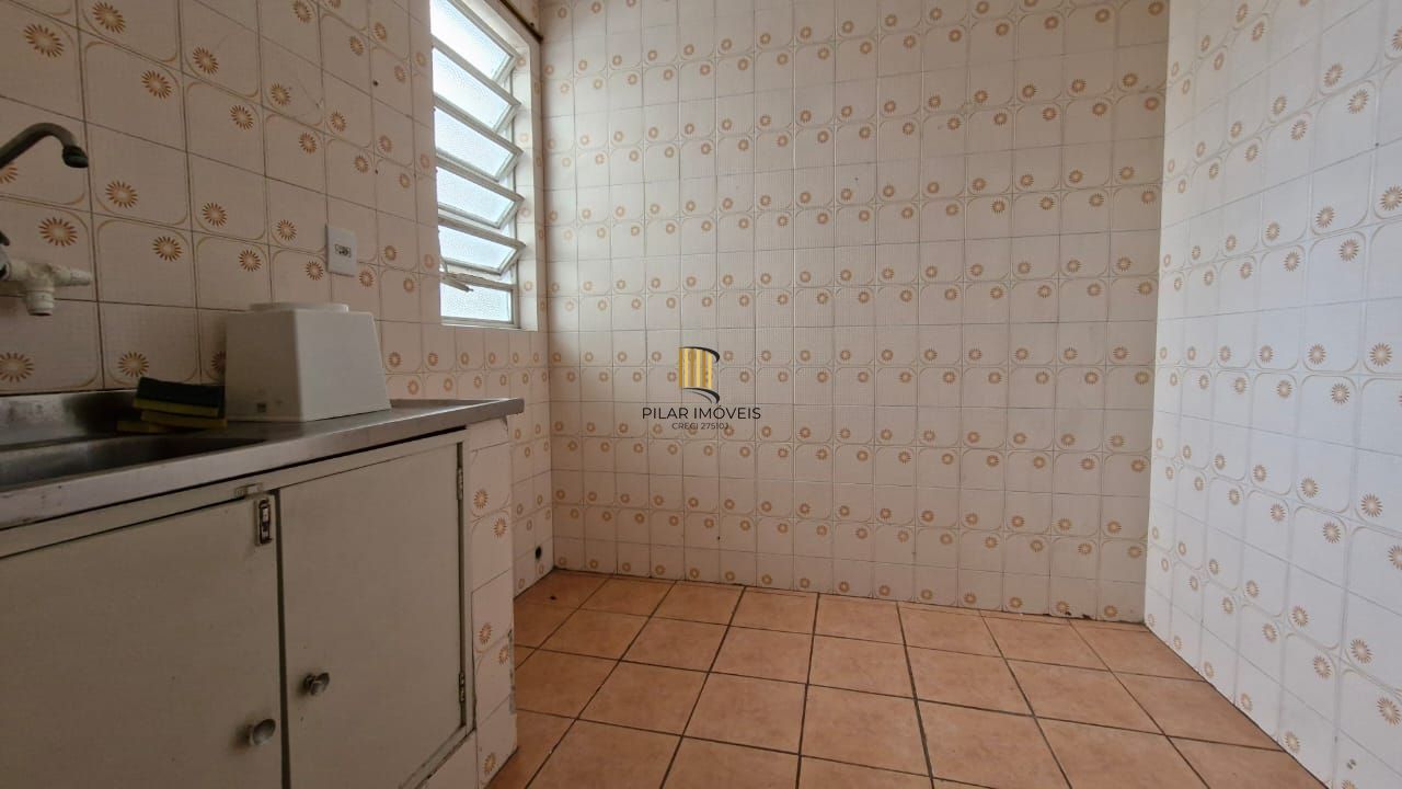 Apartamento JK na Cidade Baixa com 27,07 de área privada