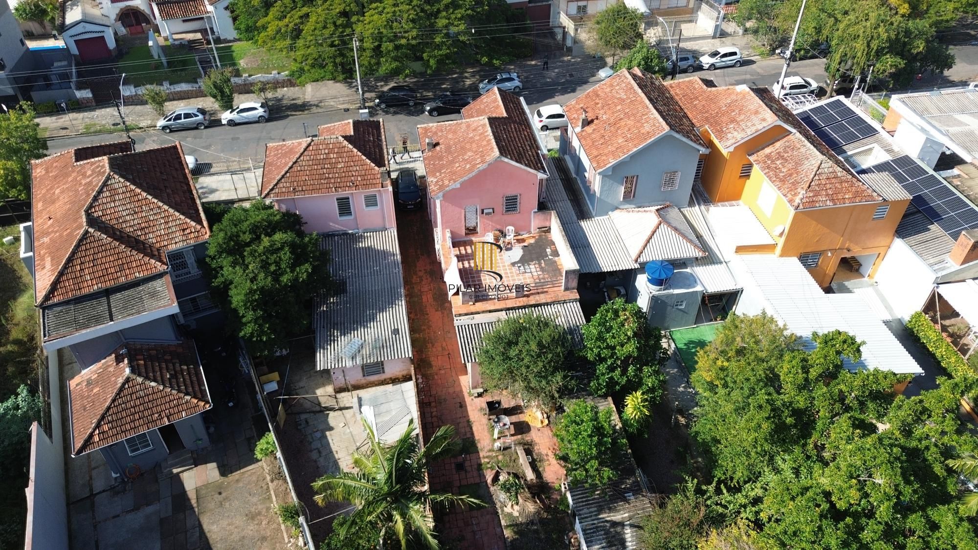 Casa/terreno na Rua Oscar Bittencourt