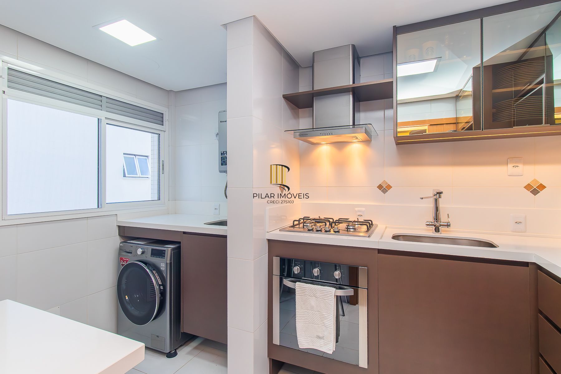 2D com suíte, vaga e churrasqueira