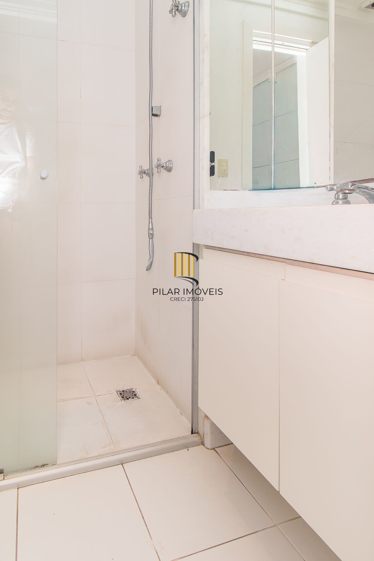 casa 271,84m²em condomínio 3 dormitórios 1 suite 3 vagas