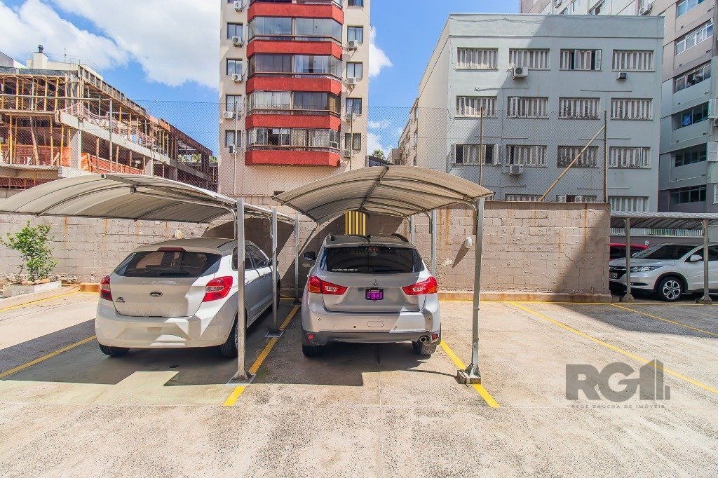 APARTAMENTO 2 DOMITÓRIOS NO BOM FIM, GARAGEM ELEVADOR PROXIMO A UFRGS PORTO ALEGRE