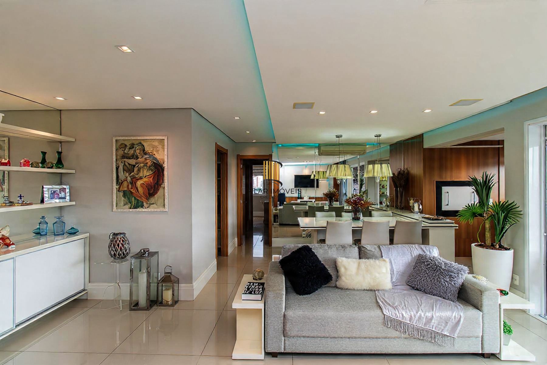 3 suítes 2 vagas Menino Deus