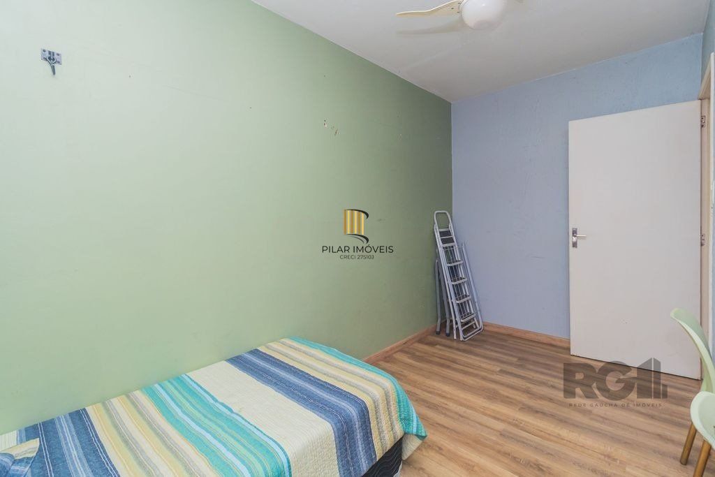 Apto 2 dorm, reformado, no  Menino Deus