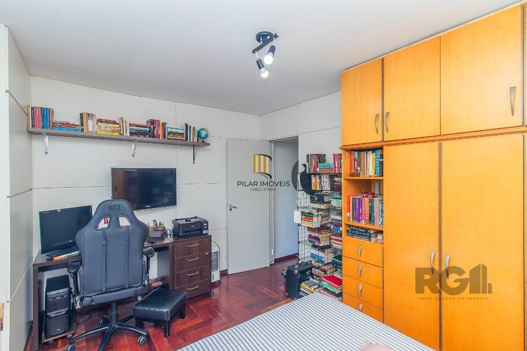 APARTAMENTO 2 DOMITÓRIOS NO BOM FIM, GARAGEM ELEVADOR PROXIMO A UFRGS PORTO ALEGRE