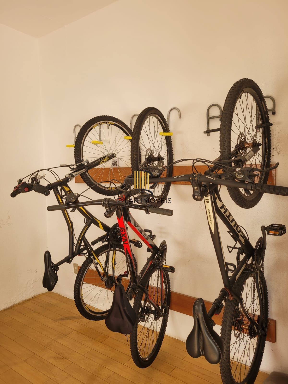 Apartamento 1 dormitório com vaga escriturada no Bairro São João