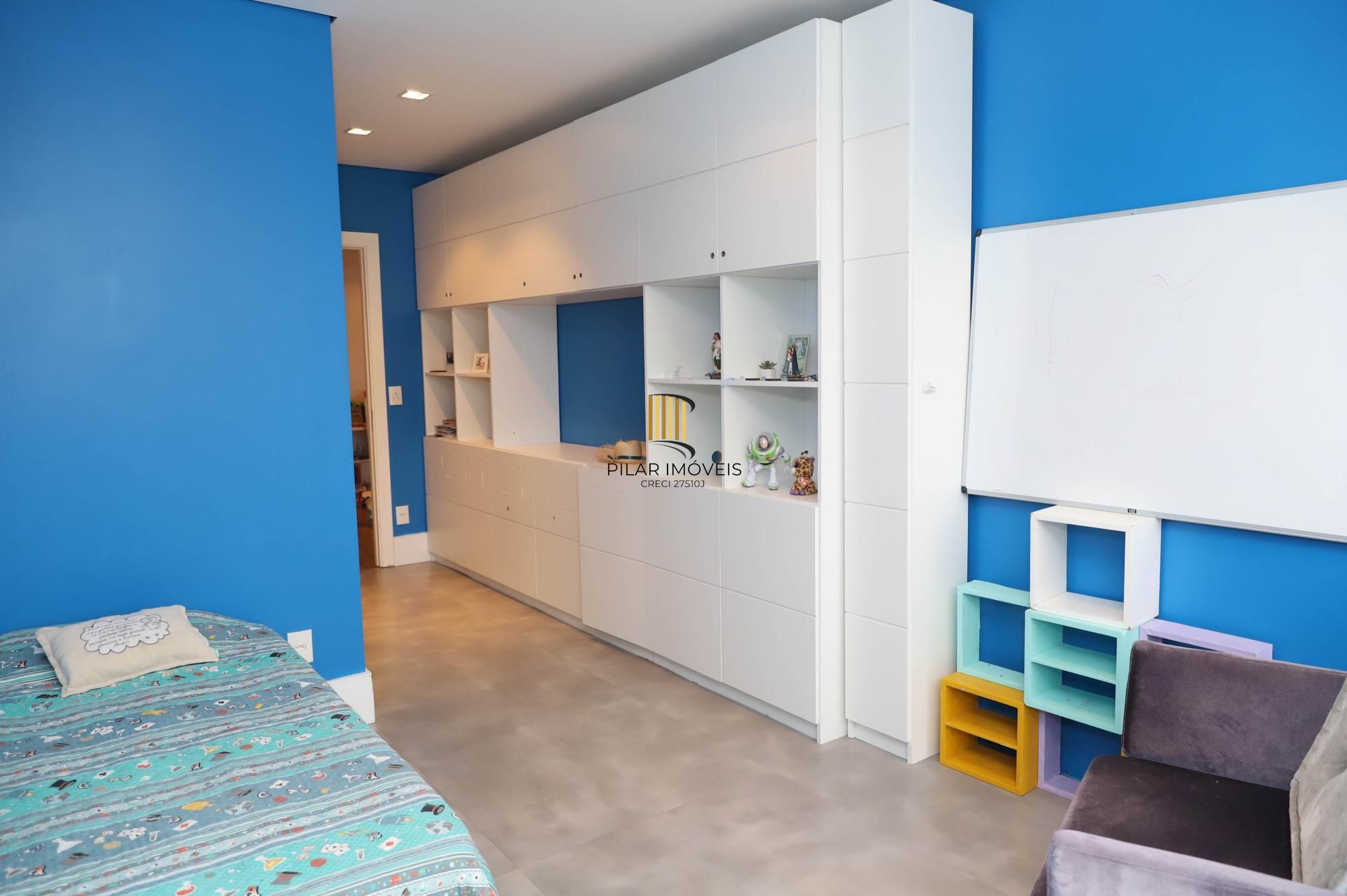 Terraville com 5 suítes