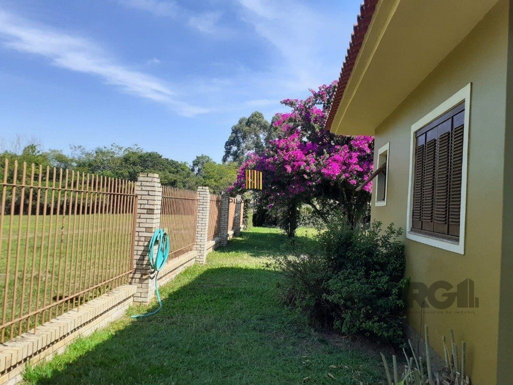 SÍTIO   -  8 ha 2.980 m²  de extensão -  5 dormitórios - 2 vagas - TRIUNFO-RS