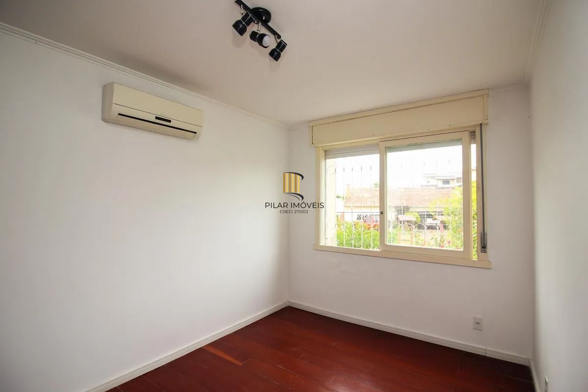 Apartamento dois dormitórios com garagem escriturada